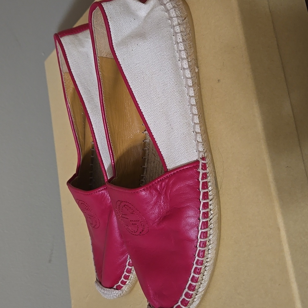 Gucci Red and Cream GG Leather and Canvas Espadrilles Size 6.5 - Picture 4 of 8